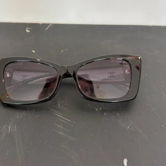 Chanel Black Gradient 5430 CC Frame Rectangle Sunglasses - Picture 3 of 6